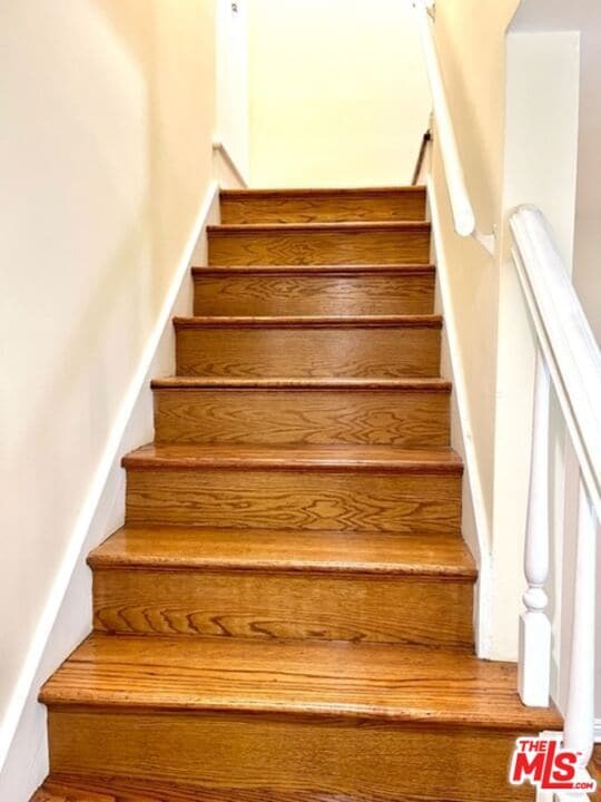 Building Photo - 1727 1/2 Malcolm Ave