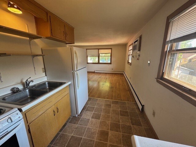 Building Photo - 2212 Regent St