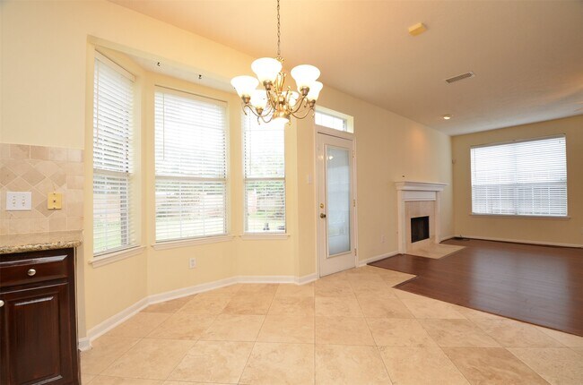 Building Photo - 1218 Irish Mist Ct