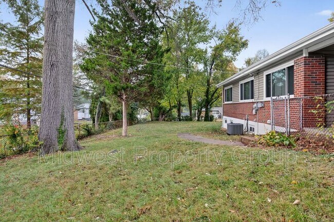 Building Photo - 4 Saratoga Ct