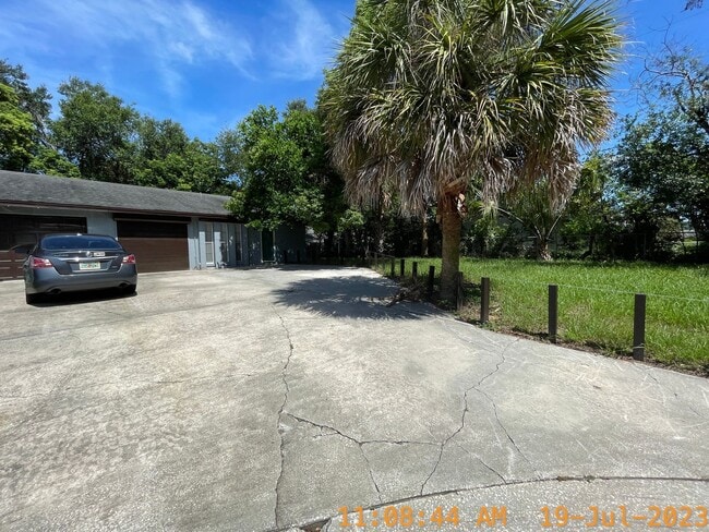 Building Photo - 1 Bed /1 Bath w/ Private Courtyard