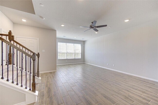 Building Photo - 8006 Scanlan Trce