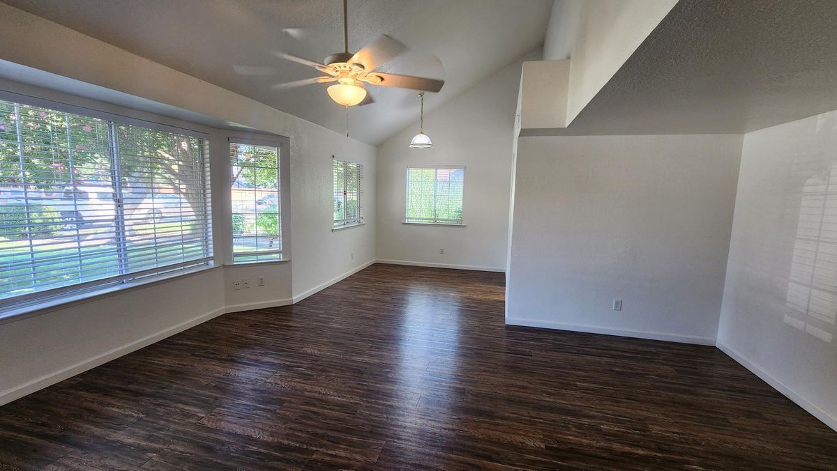 Building Photo - 1242 Armstrong Ave