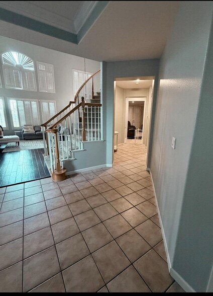 Building Photo - 108 Thelen Ct