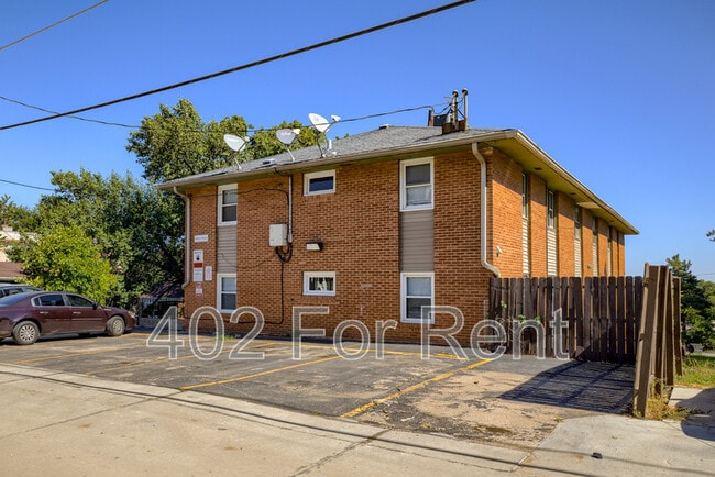 Building Photo - 1010 S 29th St