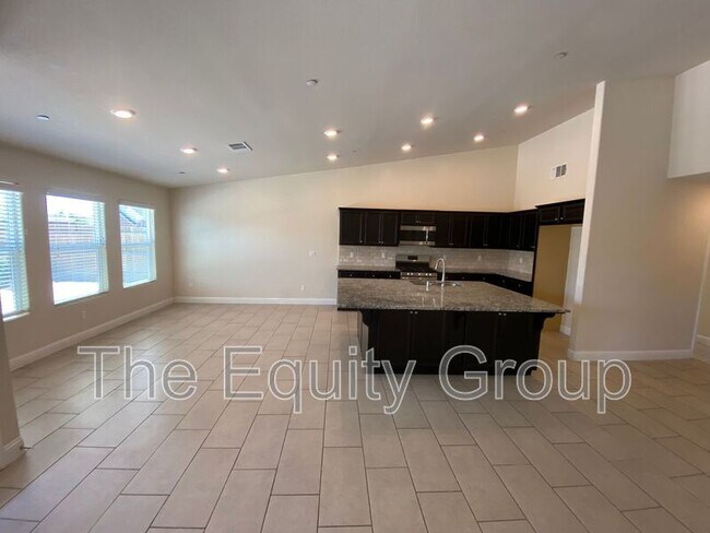 Building Photo - 3227 Ferro Ct