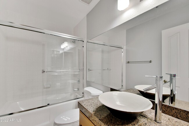 Building Photo - 5104 N 32nd St