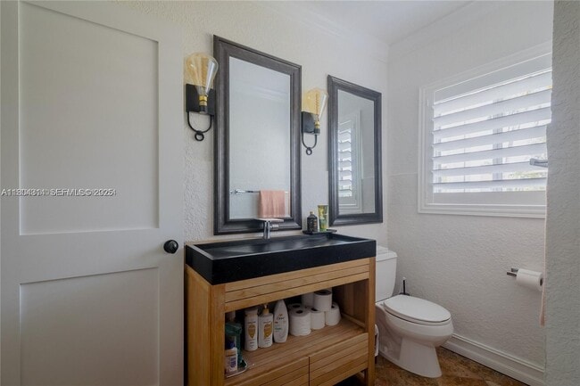 Building Photo - 8500 SW 70th St