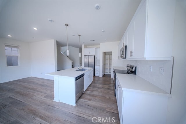 Building Photo - 558 Pablo Rd