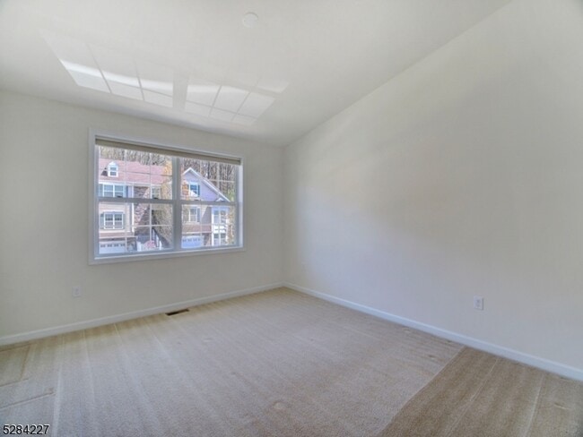 Building Photo - 44 Lamerson Cir