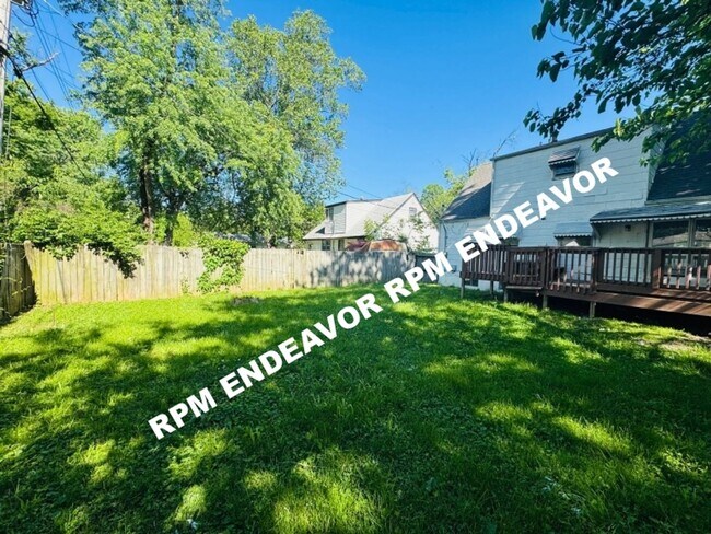 Building Photo - 4 Bed | 2 Bath | Pet Friendly | Spacious ,Fenced in Yard!