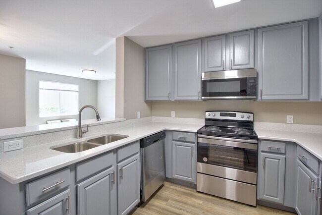 Building Photo - 226 Bertram Dr