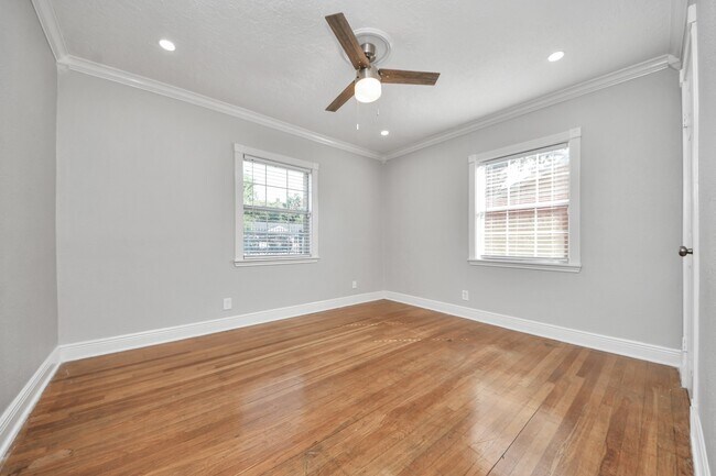 Building Photo - 602 Fostoria Ln