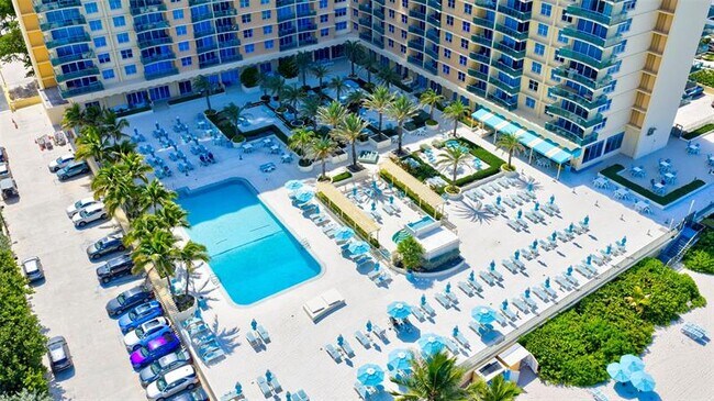 Building Photo - 2501 S Ocean Dr