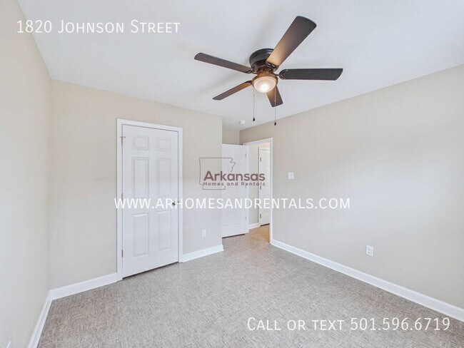 Building Photo - 1820 Johnson St