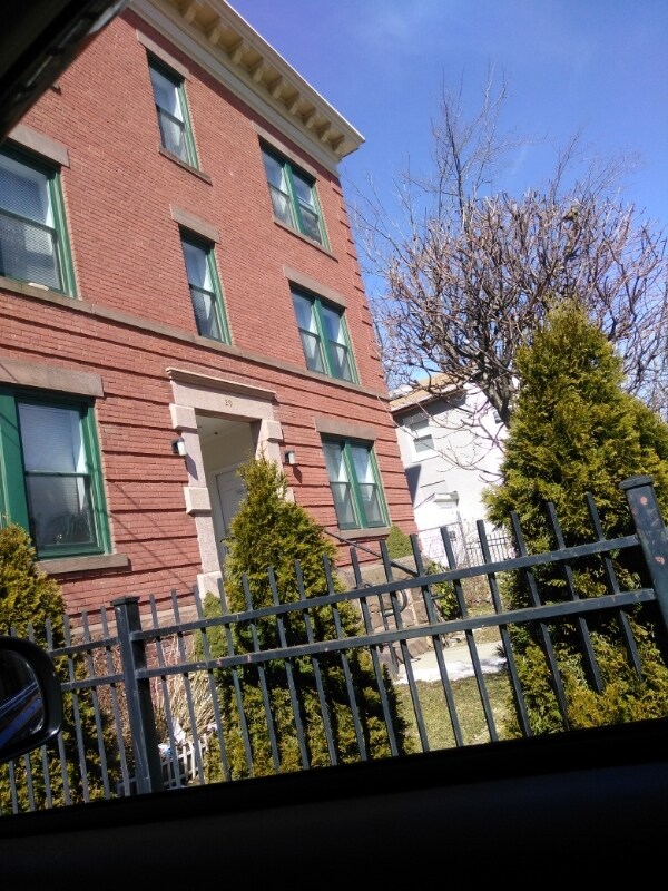 Building Photo - 29B Edgewood St