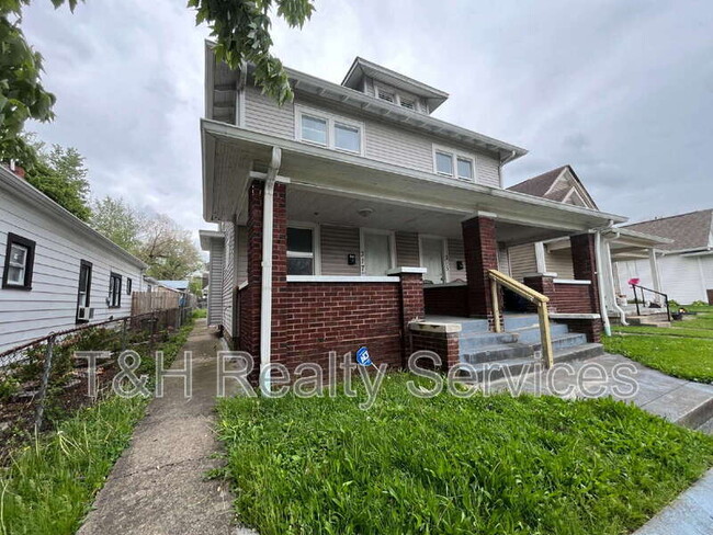 Primary Photo - 317 N Colorado Ave