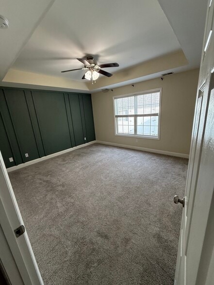 Building Photo - 324 Oxford Cir