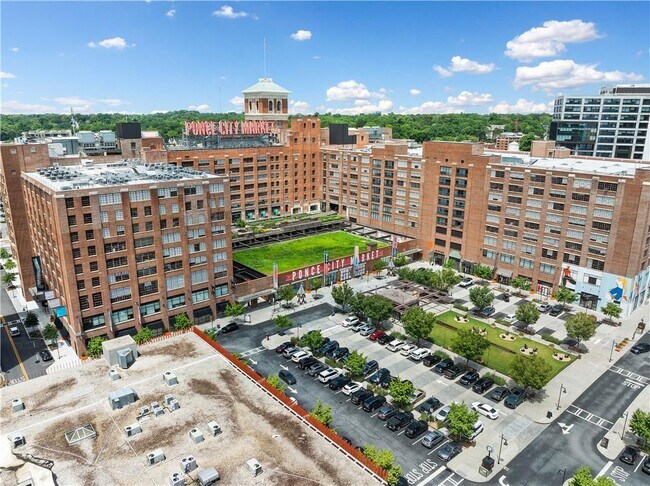Building Photo - 691 Bonaventure Ave NE