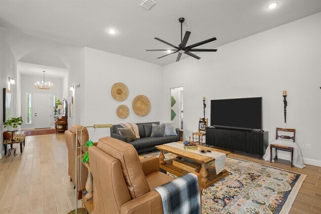 Building Photo - 147 Epoch Dr