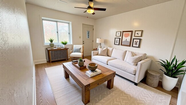 Primary Photo - 2 Bedroom 1 Bathroom in Columbia with bonu...