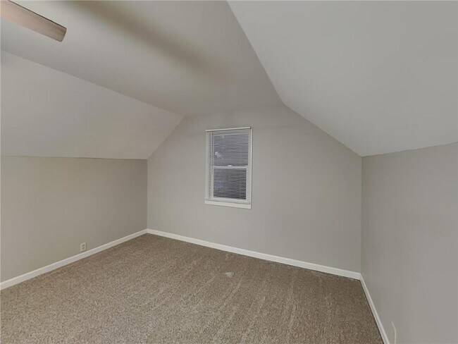 Building Photo - 2942 Zenith Ave N