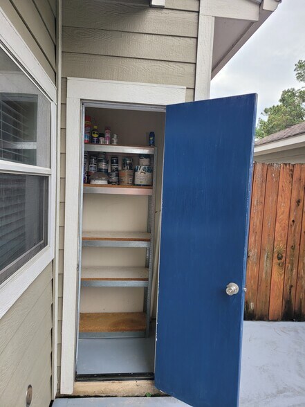 Building Photo - 23619 Twisting Falls Drive