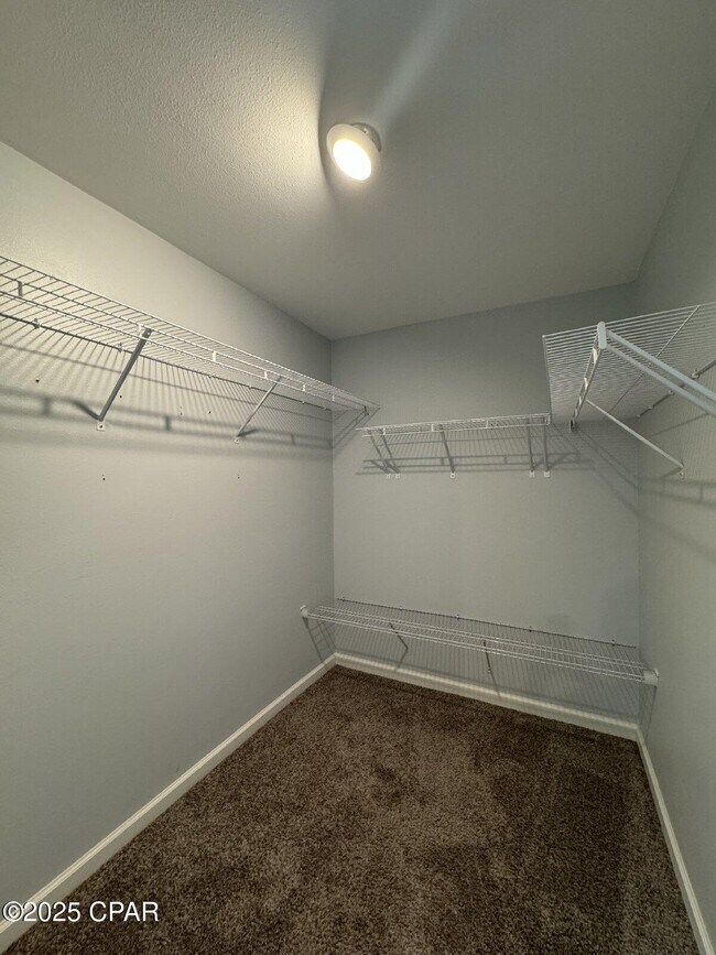 Building Photo - 3549 Azalea Way