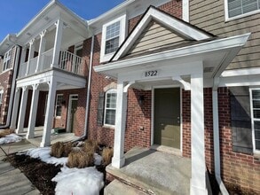 Building Photo - Shelby Township, 2-Bedroom, 2- Baths, Private Balcony with att. Garage