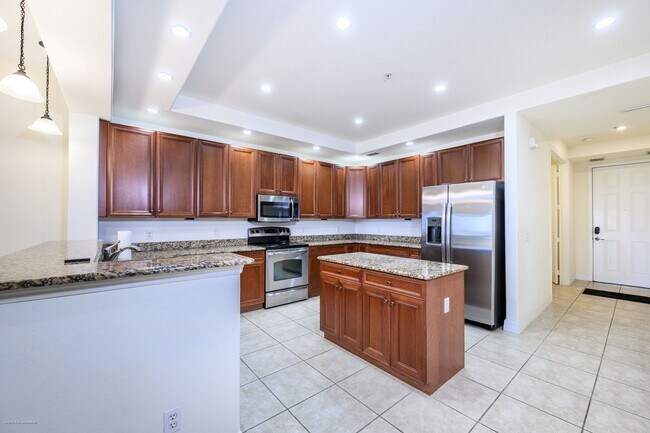 Building Photo - PRICE DROP!! Luxury Waterfront Living with Deeded Dock – Punta Gorda Isles