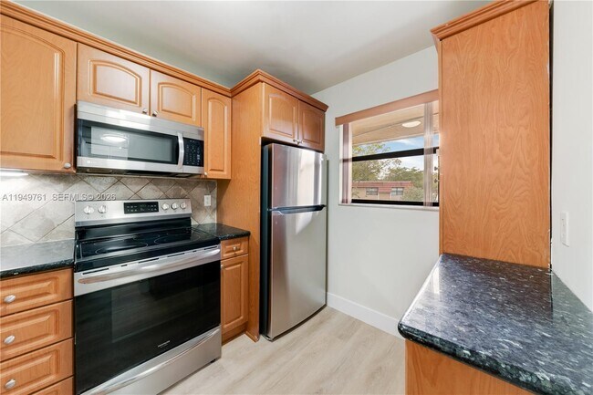 Building Photo - 14847 SW 104th St