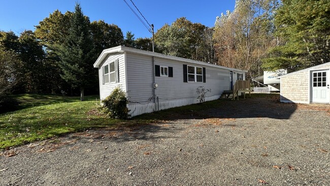 Building Photo - 2 bedroom, single family residence - Long ...