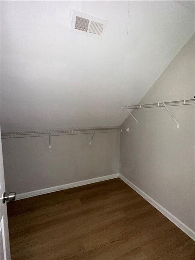 Building Photo - 3 Bedroom single family home in Forsyth Co...