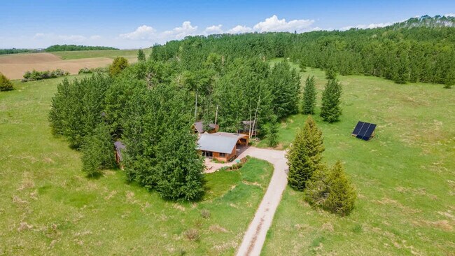 Building Photo - 10570 Rammell Mountain Rd