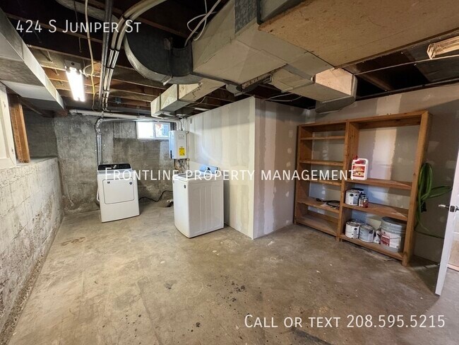 Building Photo - 424 S Juniper St