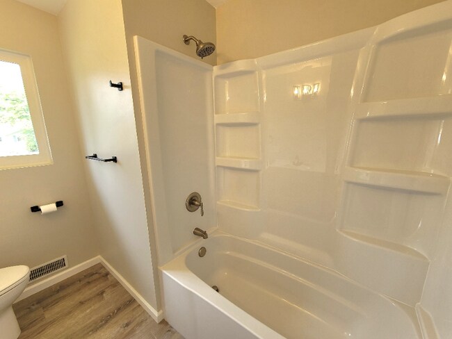 Building Photo - 3952 Marie Dr