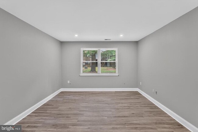 Building Photo - 1807 Silver Ct