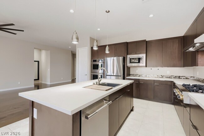 Building Photo - 342 Homeward Way