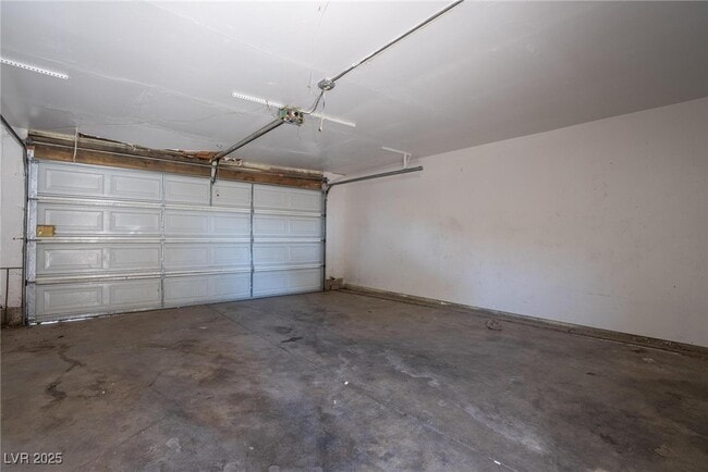 Building Photo - 3812 Surfrider Ln