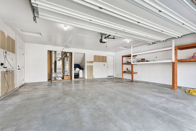 Building Photo - 11793 Shelburne St