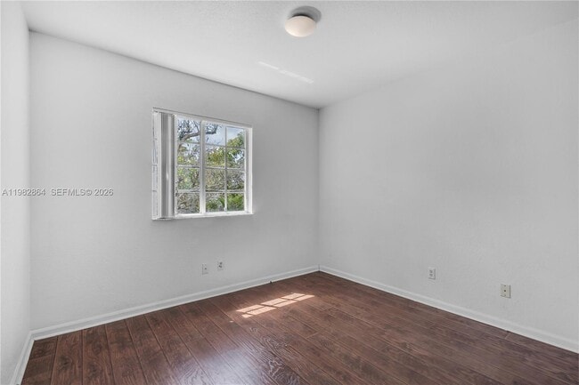 Building Photo - 2400 SW 87th Way