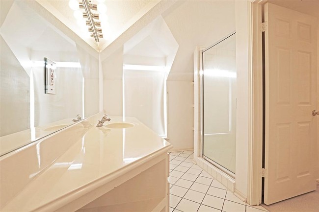 Building Photo - 1 Baylor Plaza