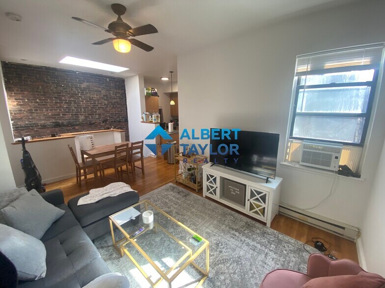 Building Photo - 41 Cunard St