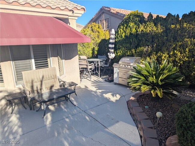 Building Photo - 2766 Hartwick Ln