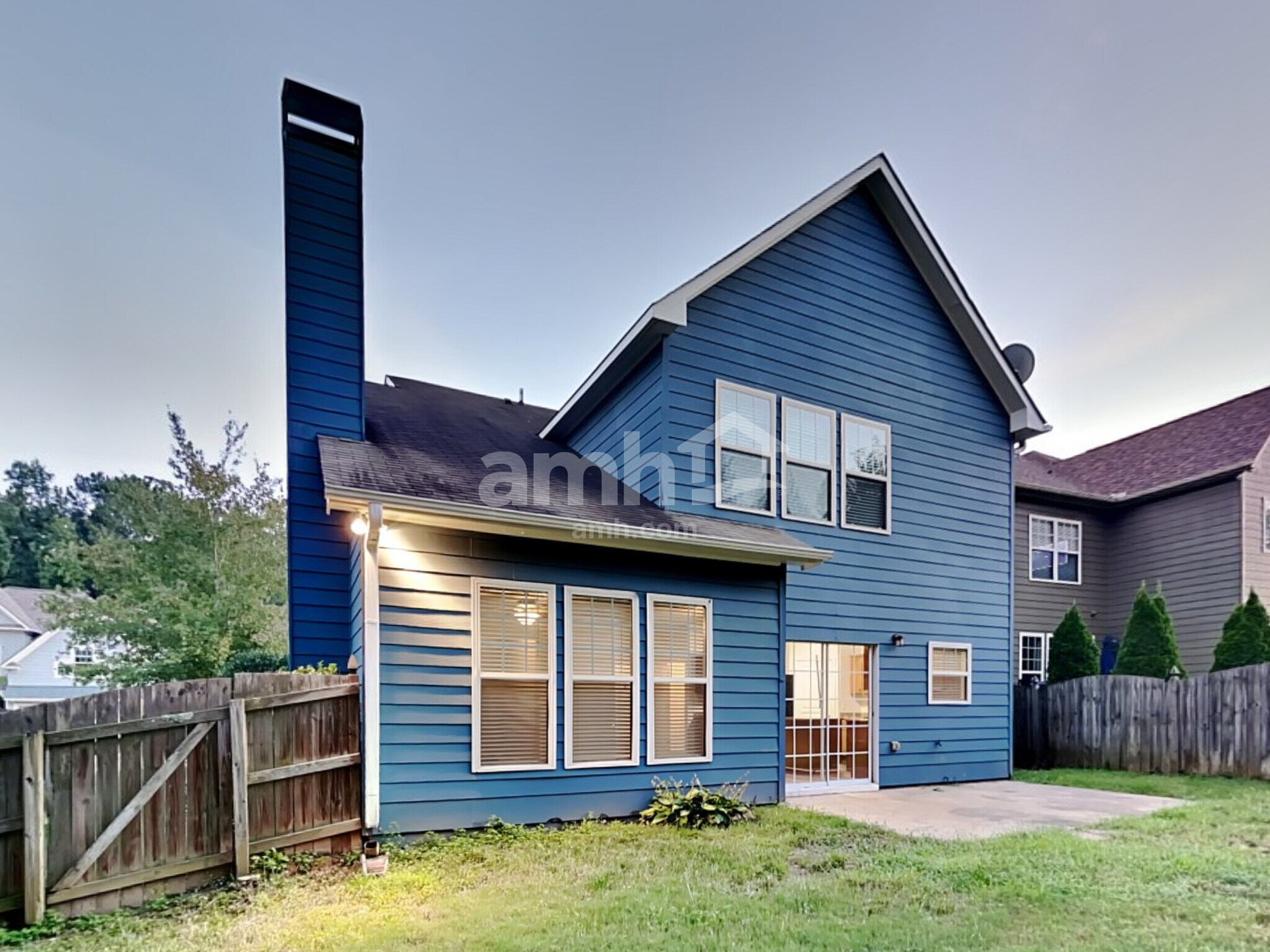 Building Photo - 308 Downing Creek Trl