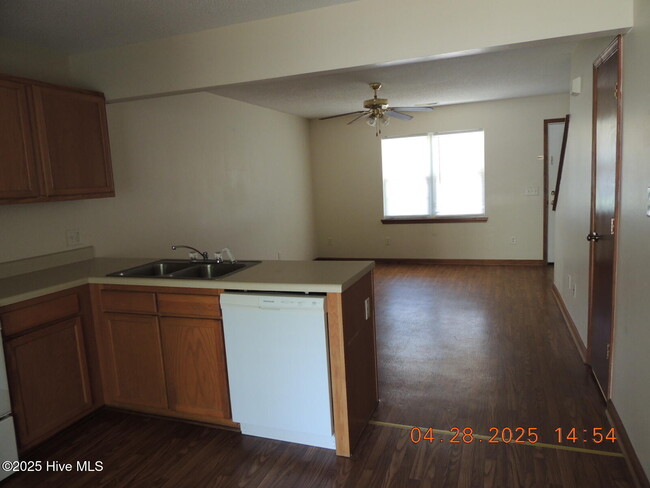 Building Photo - 100 Pisgah Ct