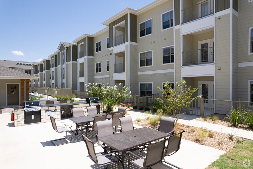 Legacy Round Rock Affordable Senior Living. - Legacy Senior on Red Bud Lane