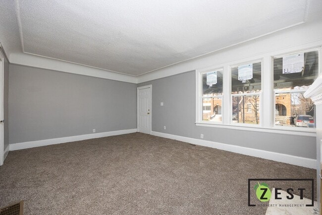 Building Photo - 3783 Tyler St