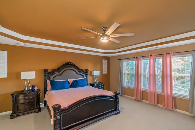 Building Photo - 3863 Pin Oak St