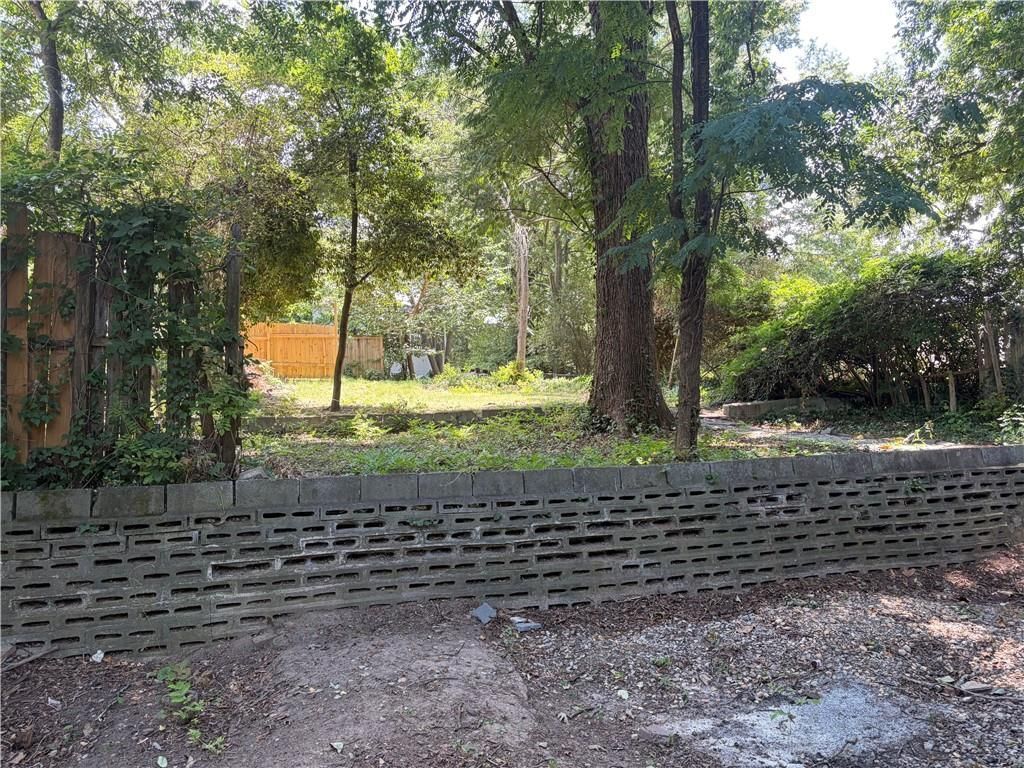 Building Photo - 1786 Linwood Ave